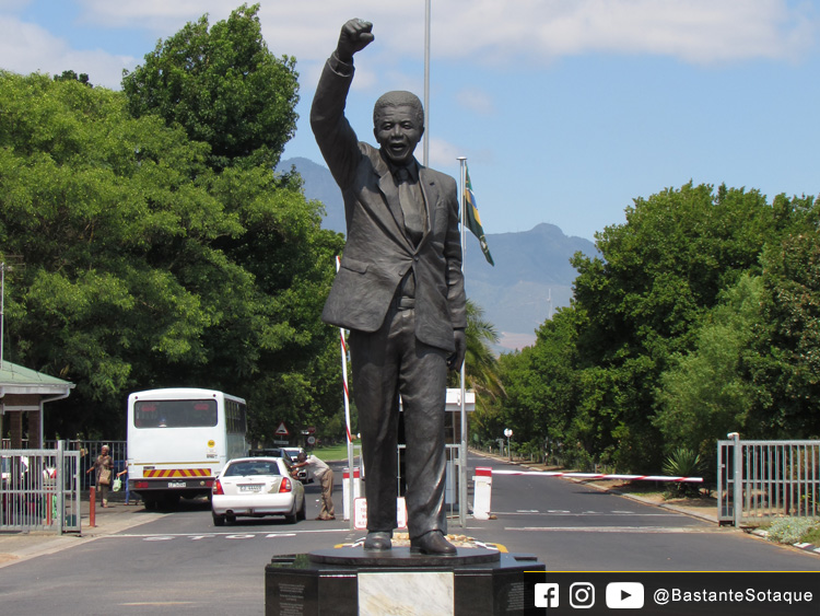 Estátua do Nelson Mandela - Drakenstein Correctional Centre, África do Sul