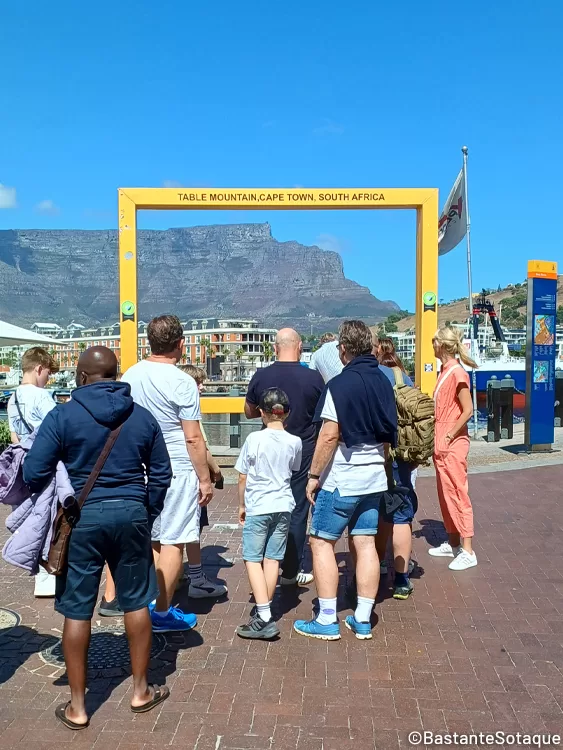 V&A Waterfront - Cidade do Cabo, África do Sul - Molduras amarelas